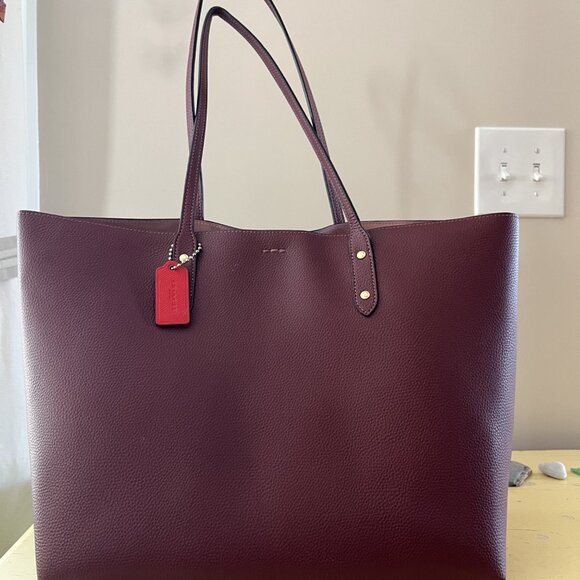 Coach Town Tote in Wine - Picture 5 of 7
